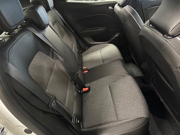 Renault Clio 6 of 21
