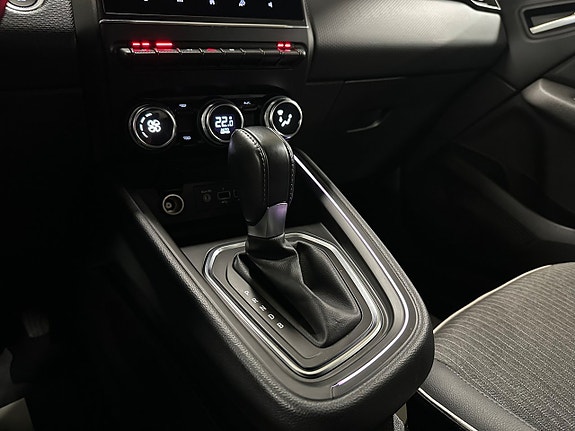 Renault Clio 13 of 21