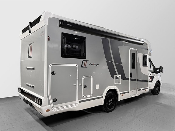 CHALLENGER 317 Graphite Edition 165hk AUTOMAT Långbädd Face-to-Face Adaptiv Farthållare 4100kg totalvikt 3 of 30