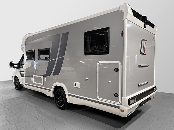 CHALLENGER 317 Graphite Edition 165hk AUTOMAT Långbädd Face-to-Face Adaptiv Farthållare 4100kg totalvikt 21 of 30