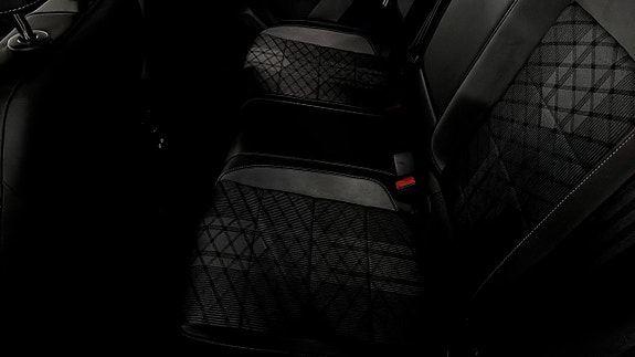Volkswagen T-Roc 11 of 12