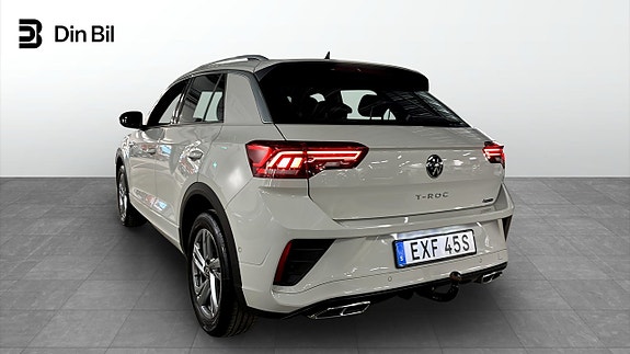 Volkswagen T-Roc 3 of 12