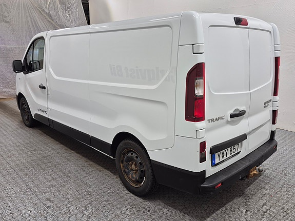 Renault Trafic 3 of 9