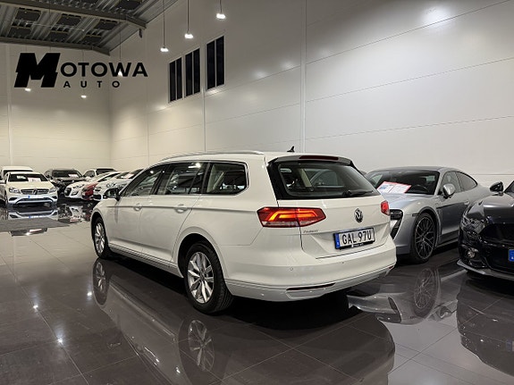 Volkswagen Passat 4 of 5