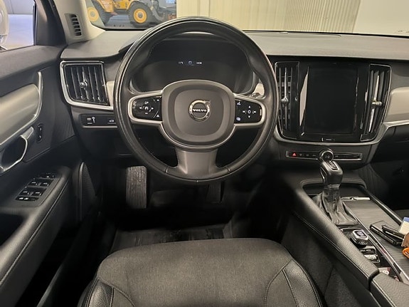 Volvo V90 6 of 10