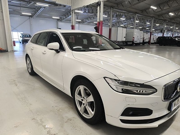 Volvo V90 3 of 10