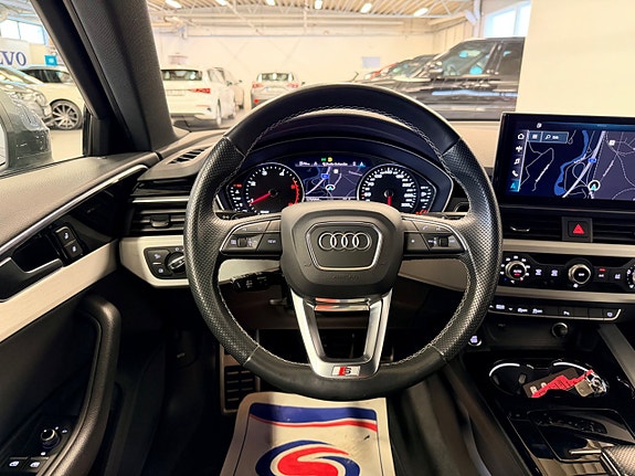Audi A4 16 of 21
