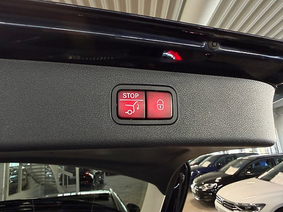 Mercedes-Benz E300 de 14 of 27
