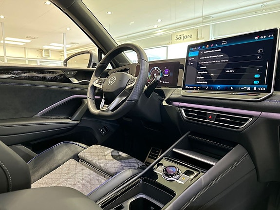 Volkswagen Tiguan 14 of 18