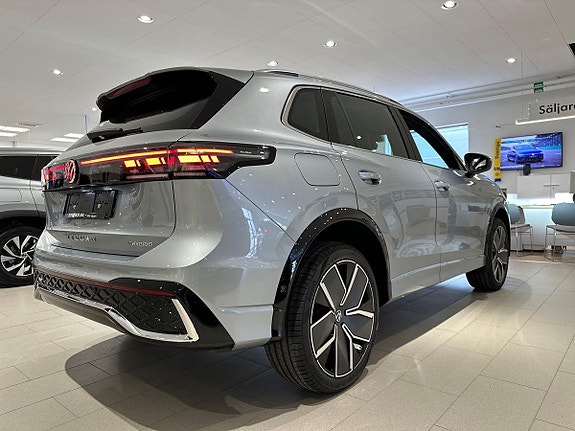 Volkswagen Tiguan 7 of 18