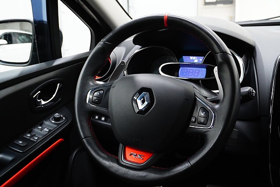 Renault Clio 17 of 25