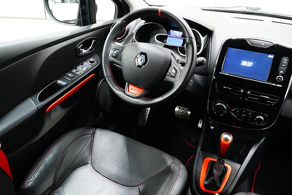 Renault Clio 16 of 25