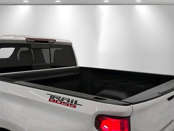 Chevrolet Silverado 1500 6 of 22