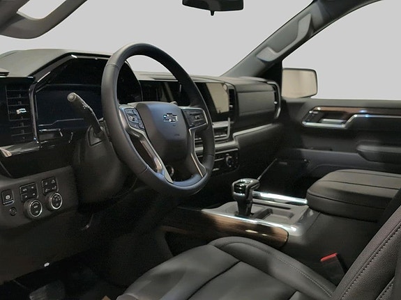 Chevrolet Silverado 1500 9 of 22