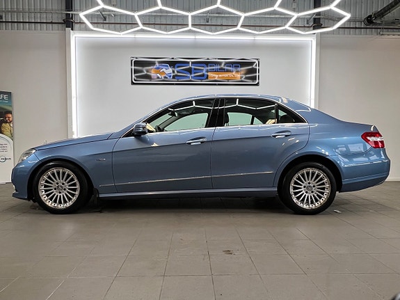 Mercedes-Benz E250 2 of 5