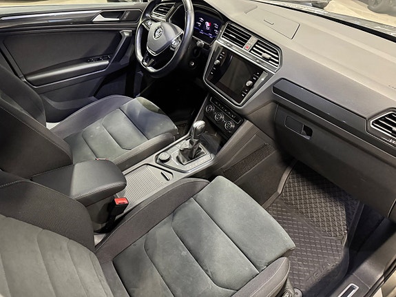 Volkswagen Tiguan 10 of 30