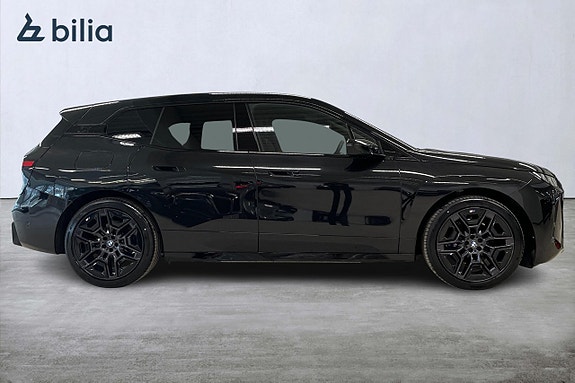 BMW iX 15 of 20