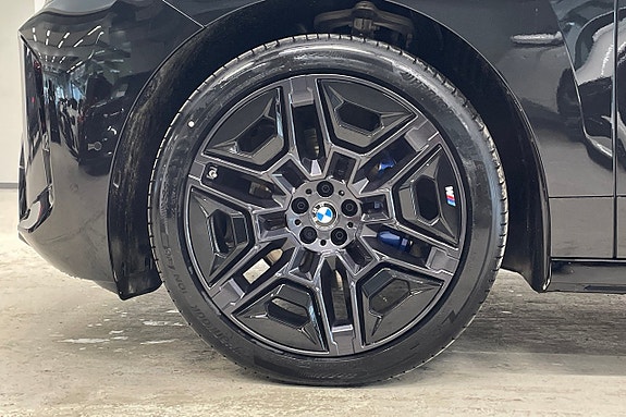 BMW iX 14 of 20