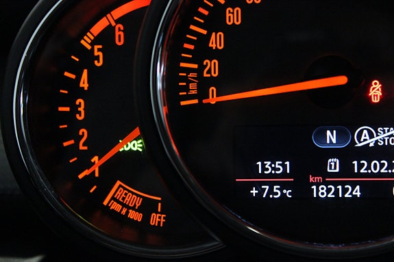 MINI Cooper 27 of 27