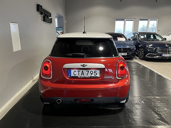 MINI Cooper 9 of 27