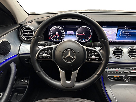Mercedes-Benz E220 11 of 17