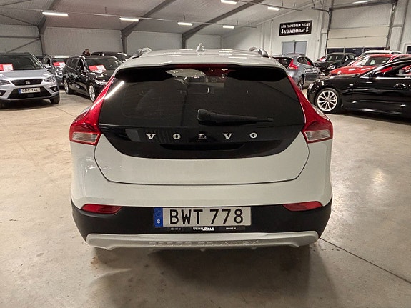 Volvo V40 Cross Country 5 of 10