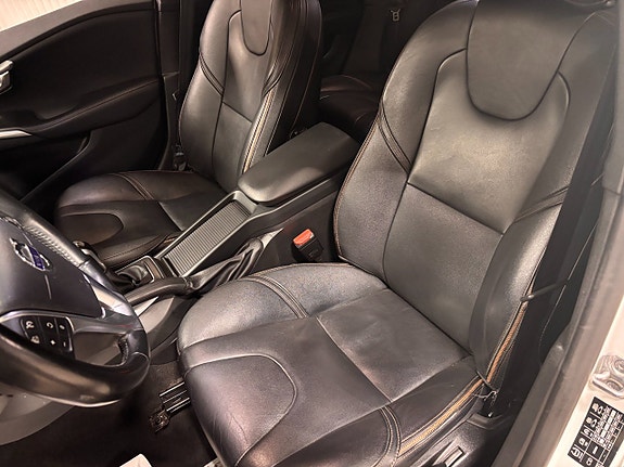 Volvo V40 Cross Country 6 of 10