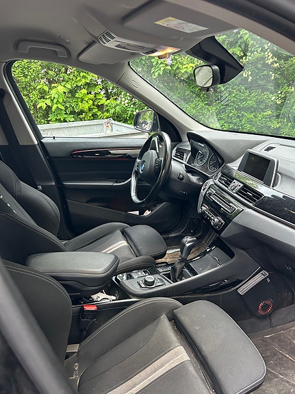 BMW X1 3 of 3