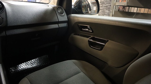 Volkswagen Amarok 9 of 10