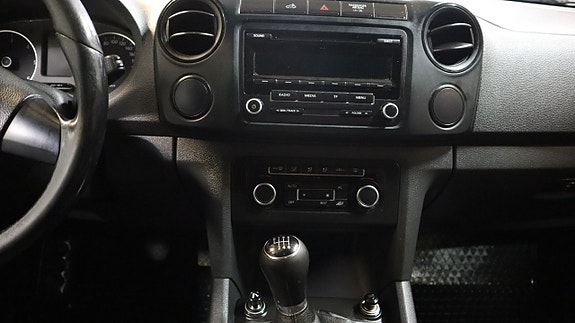 Volkswagen Amarok 7 of 10