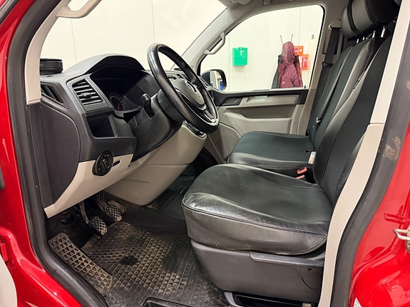 Volkswagen Transporter 13 of 15