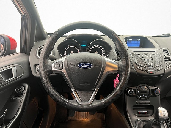 Ford Fiesta 11 of 18
