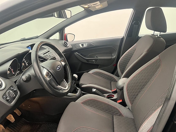 Ford Fiesta 8 of 18