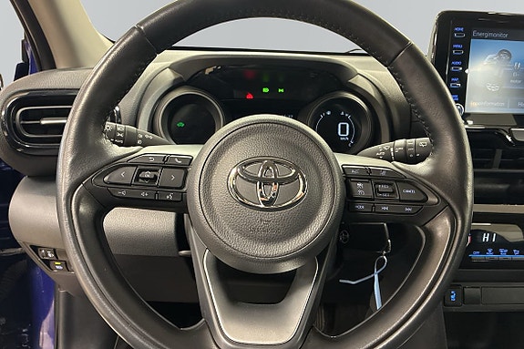 Toyota Yaris Cross 10 of 13