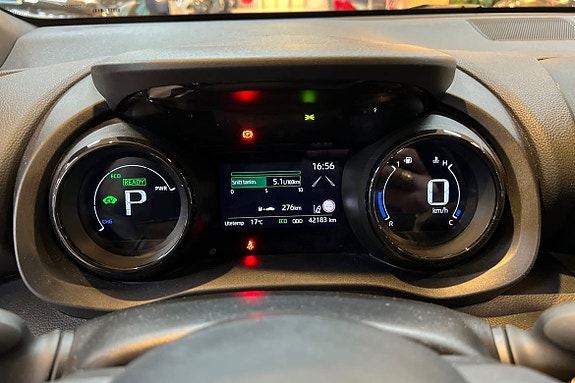 Toyota Yaris 15 of 22