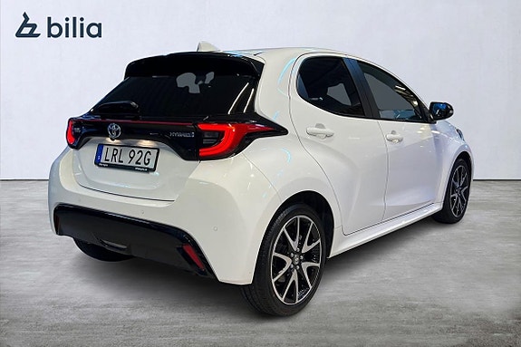 Toyota Yaris 18 of 22