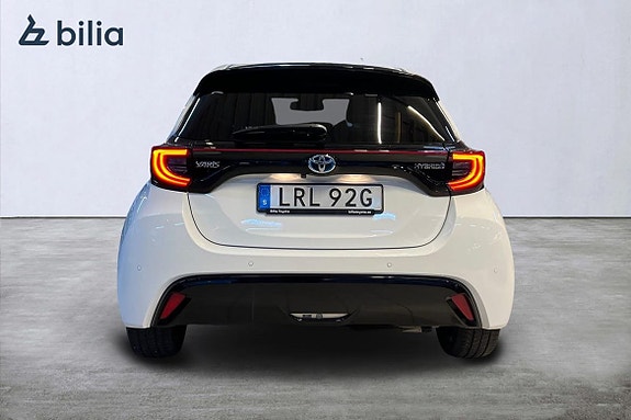 Toyota Yaris 5 of 22
