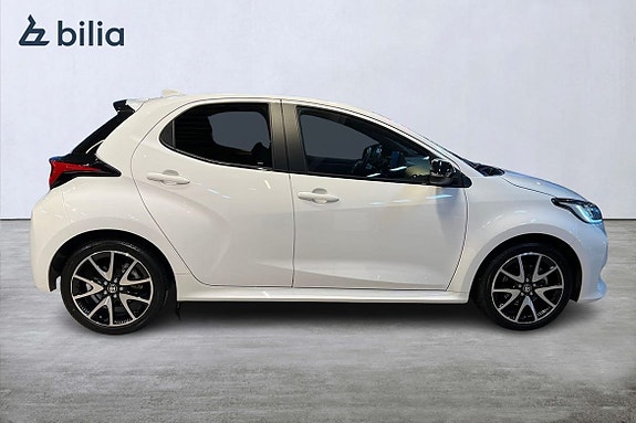 Toyota Yaris 17 of 22