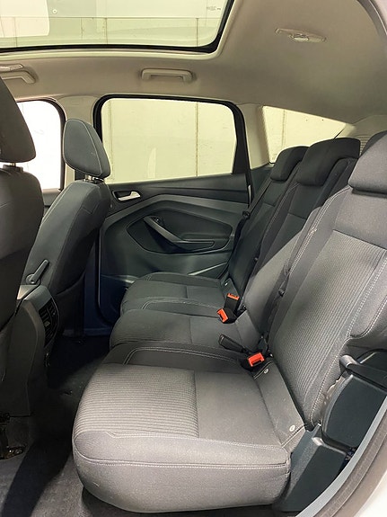 Ford C-Max 12 of 14
