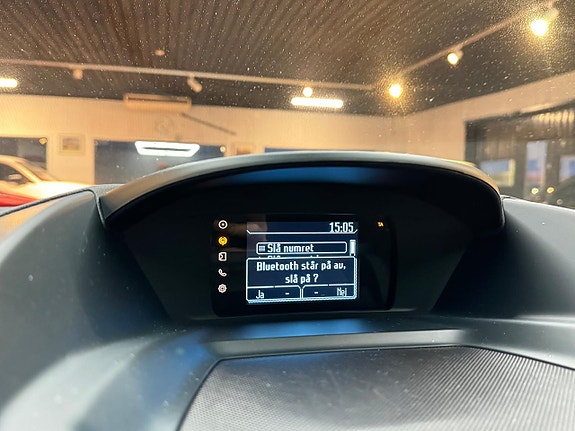 Ford C-Max 10 of 15