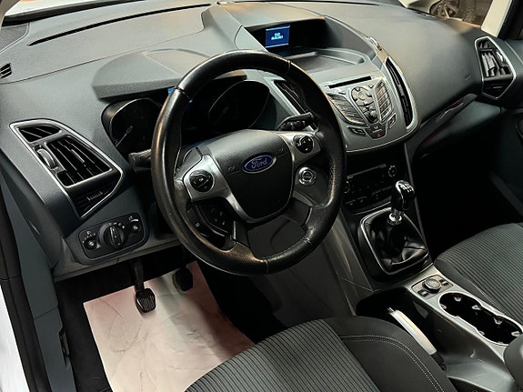 Ford C-Max 7 of 15