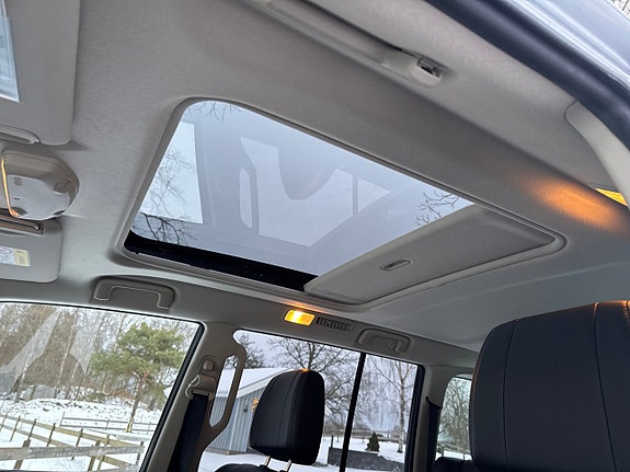 Mitsubishi Pajero 10 of 30