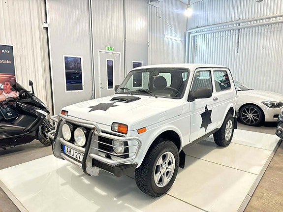 Lada Niva 4 of 5