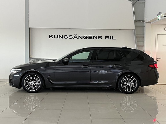 BMW 530d 4 of 5
