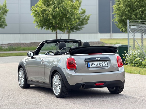 MINI Cooper 7 of 15