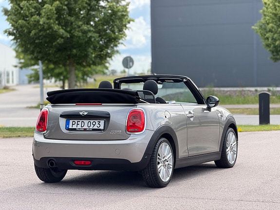 MINI Cooper 5 of 5