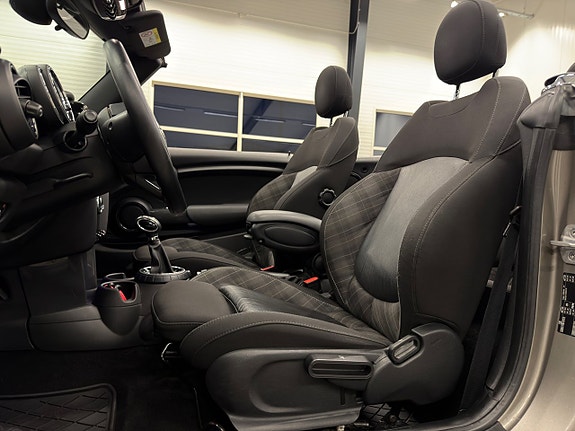 MINI Cooper 9 of 15