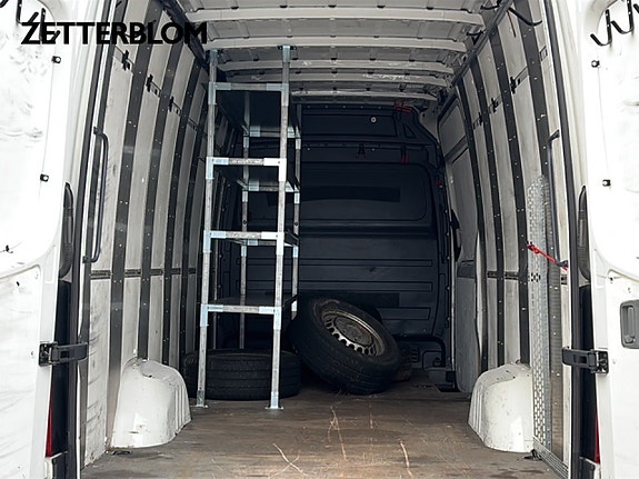 Volkswagen Crafter 35 6 of 13