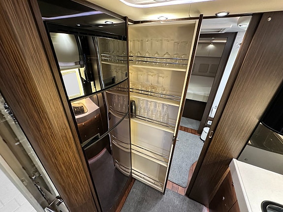 Concorde Charisma 900 ZF AUTOMAT Hydrauliska Stödben 19 of 30