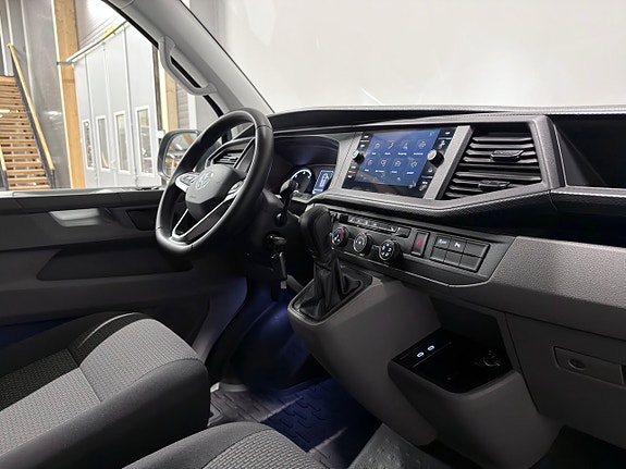 Volkswagen Transporter 24 of 27